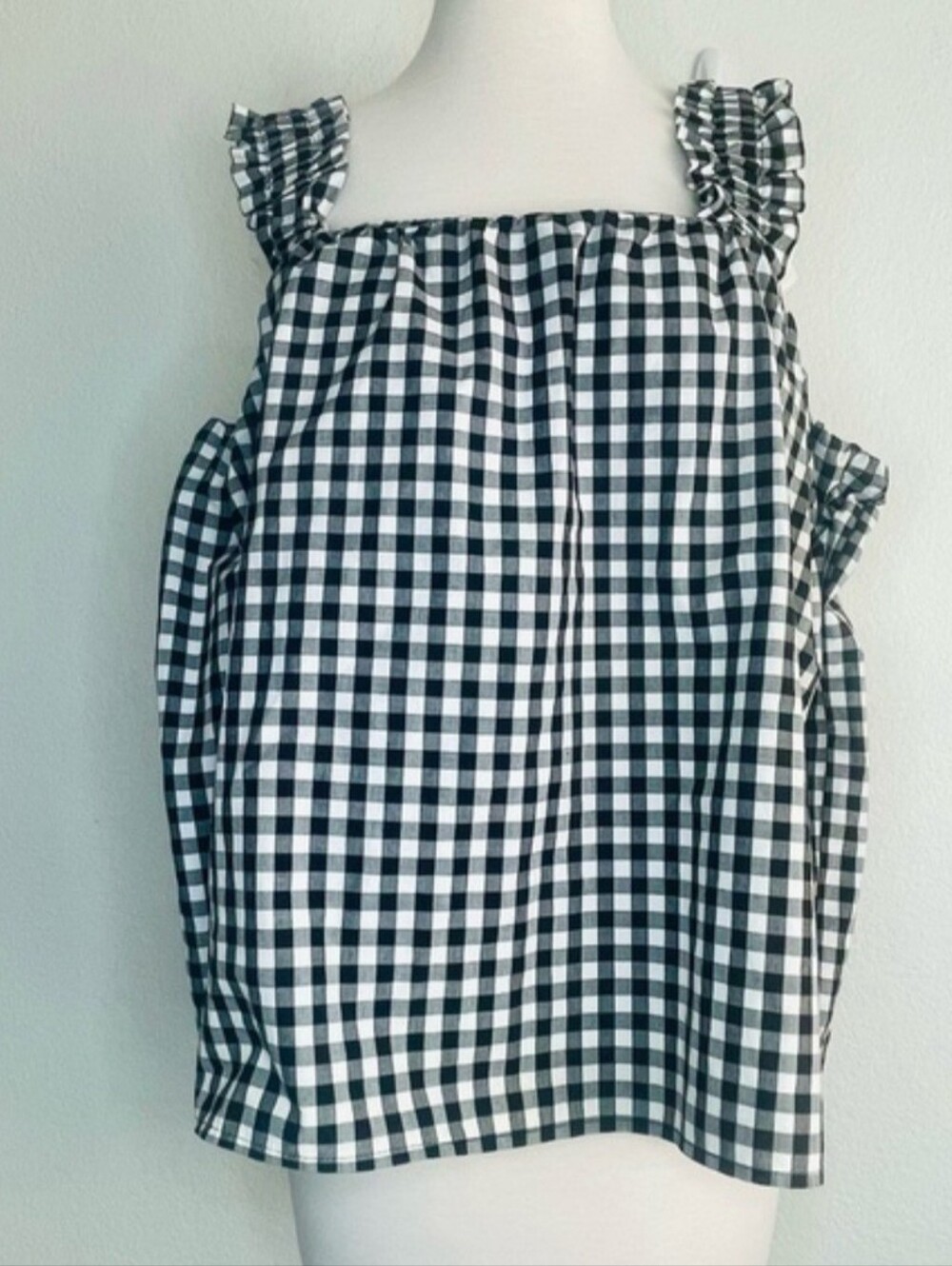 New Time and Tru ruffle strap top tank black white checked 100 cotton